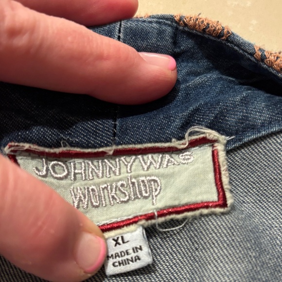 Johnny Was Navy Floral Embroidered Jean Jacket - Picture 11 of 16